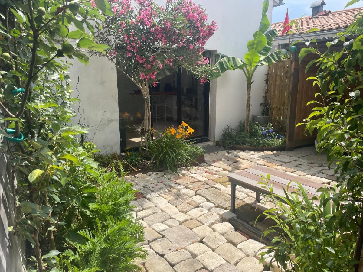 Maison Independante Avec Jardin, Tres Calme, Centre Ville La Rochelle لا روشيل المظهر الخارجي الصورة